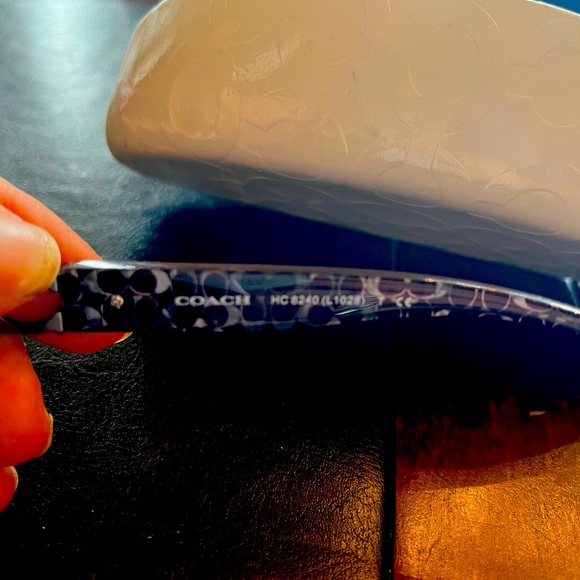 Authentic Coach Sunglasses - Picture 3 of 11